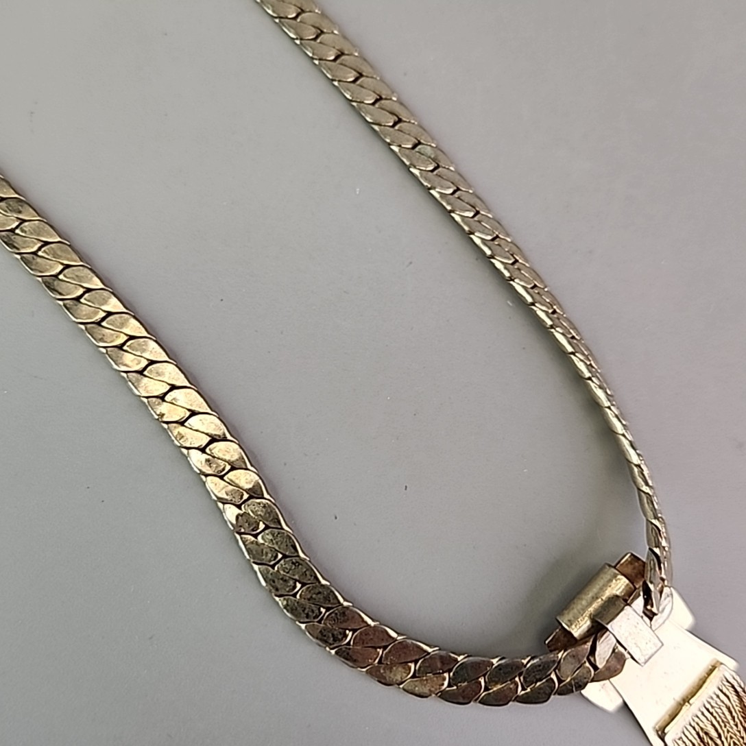 Vintage Chain Tassel Necklace Herringbone Gold Tone Floating Buckle Pendant 15.5