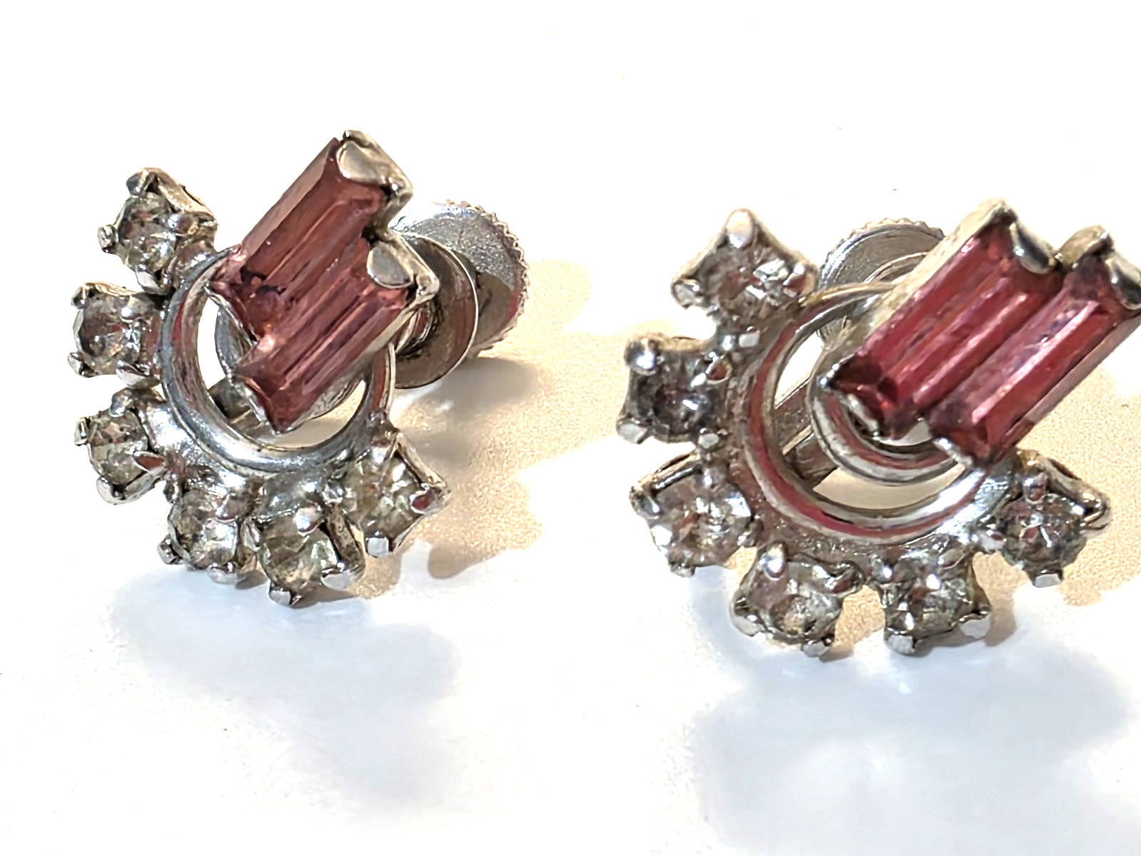 VTG Duane Earrings Pink Baguettes Rhinestones SIlver Tone Screw Back .75″ Signed