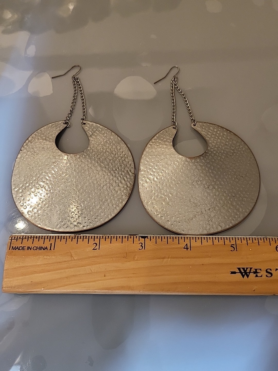 Vintage Handmade Artist Silver Tone Crescent Moon Earrings Hammered Metal Lg L20