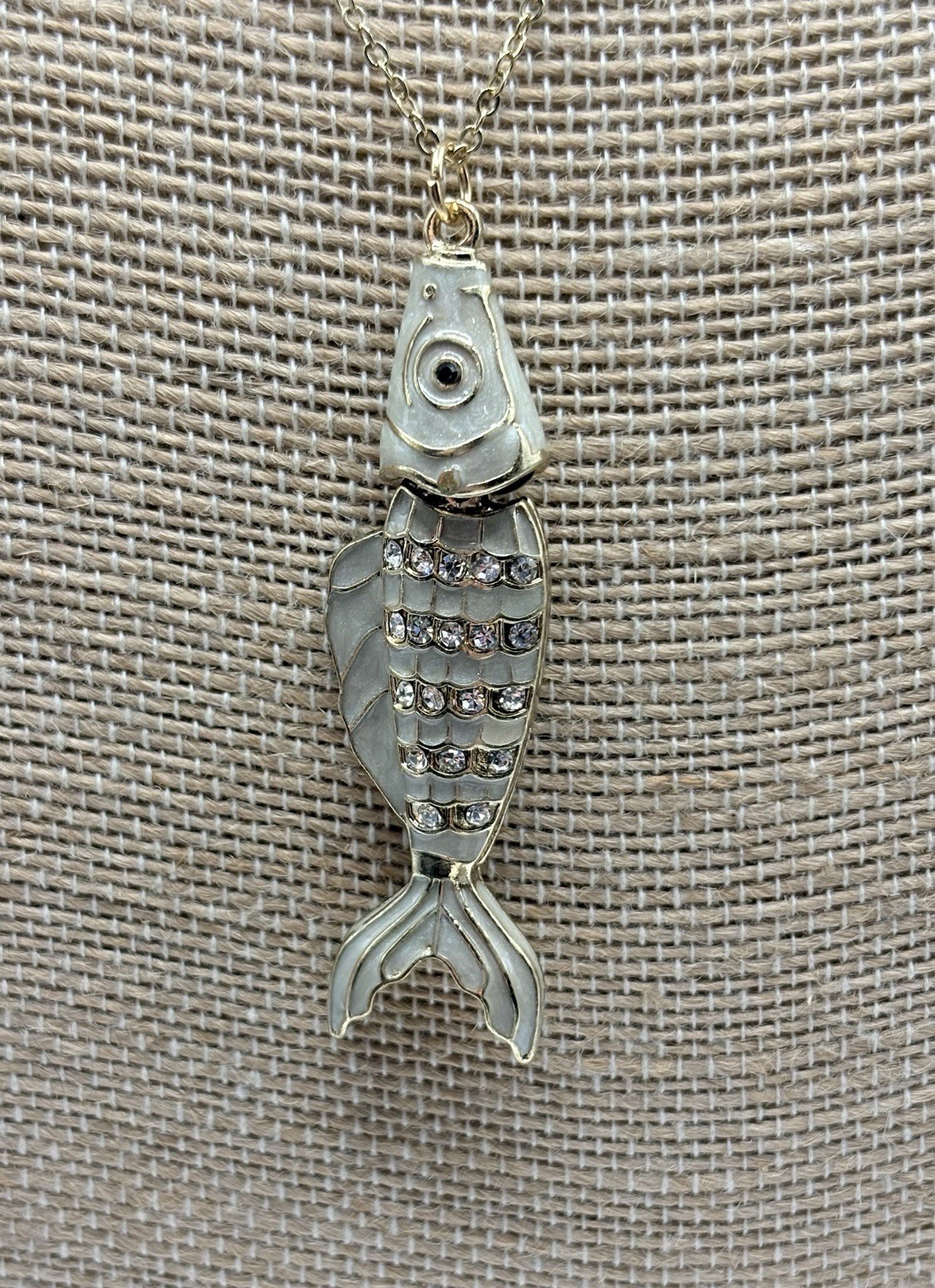 Vintage Articulated Fish Pendant Necklace Enamel Rhinestone Gold Tone 15” Chain
