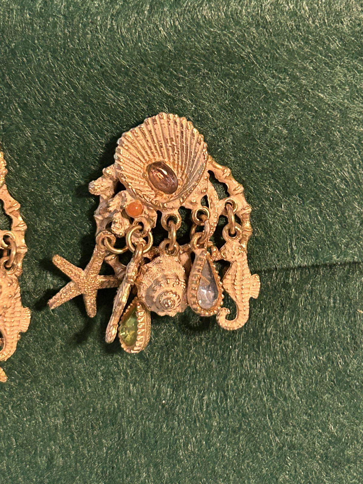ART GOLD TONE BEACH THEME CLIP EARRINGS NAUTICAL STATEMENT