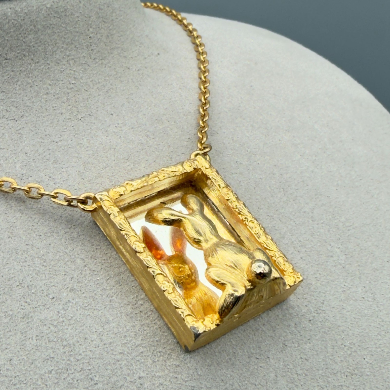 Vintage JJ Rabbit Looking In The Mirror Gold Tone Necklace Easter Spring 16″