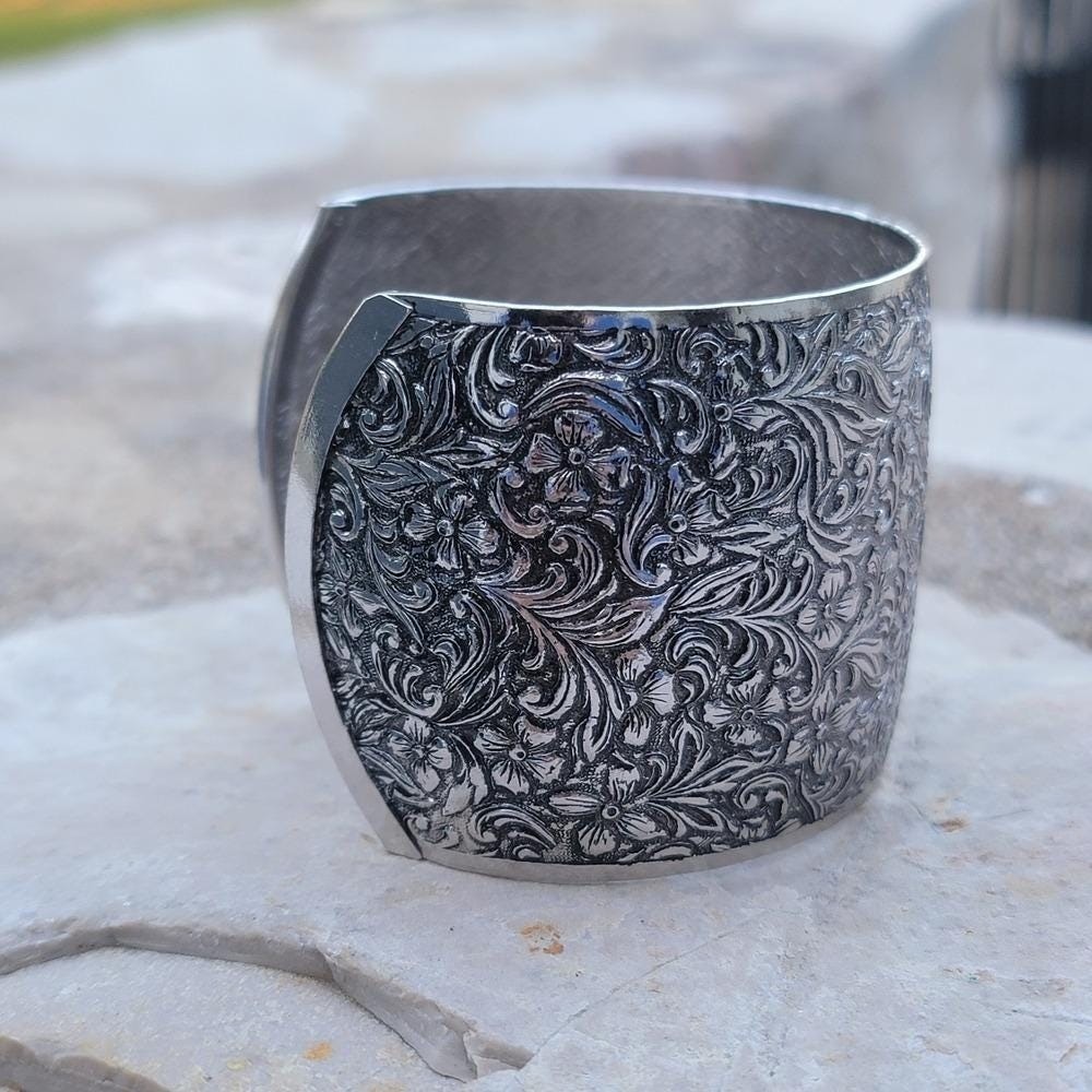 Vintage Sarah Coventry Silver Tone Wide Floral Etched Cuff Bracelet 6.5