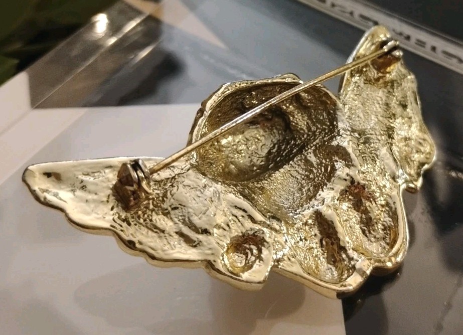 PRIMAVERA(?) Brand Unsigned Dual Golden Textured 2.5″ Angel/Cherub Pin!