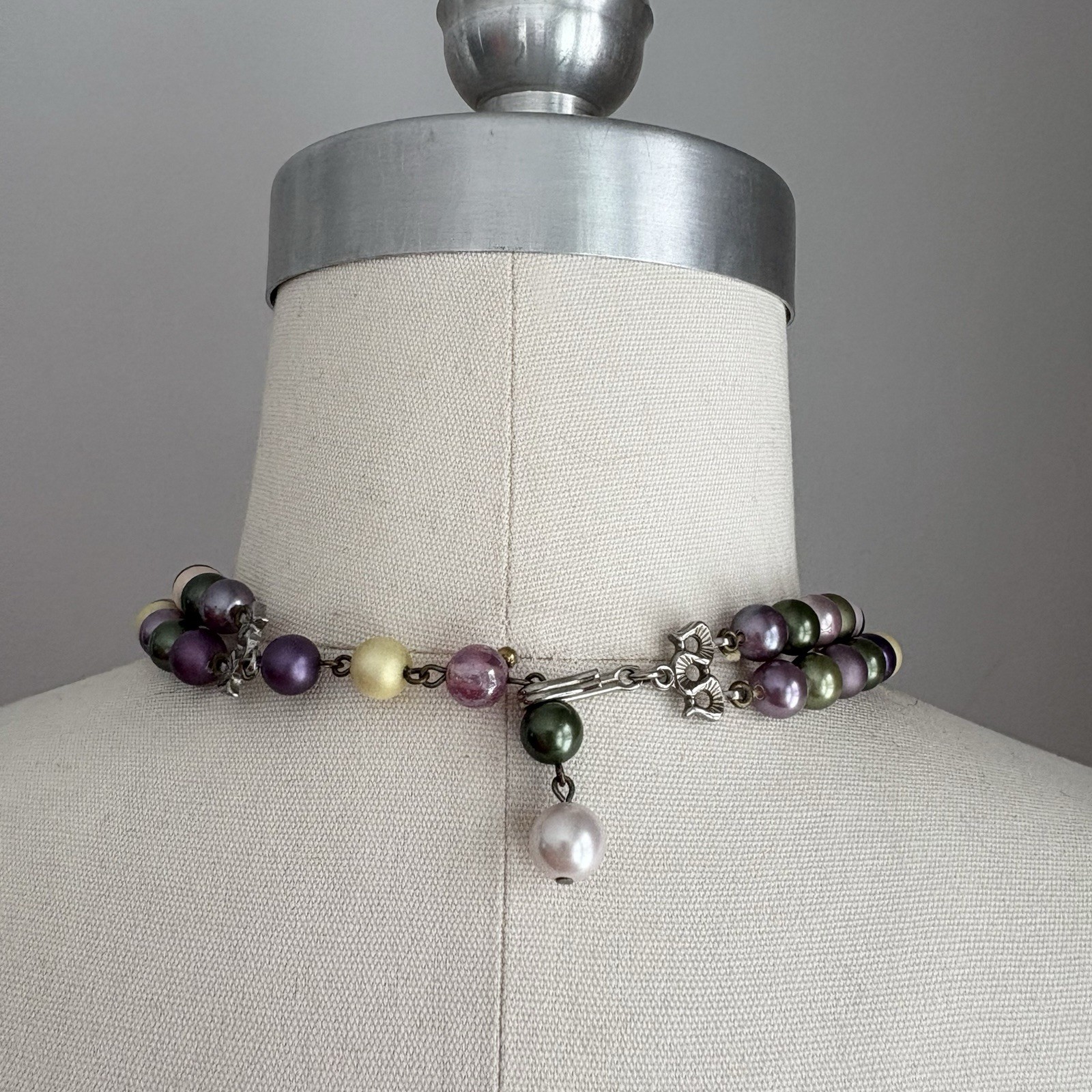 Vintage 1960’s Purple Lavender & Green Faux Pearl Double Strand Necklace