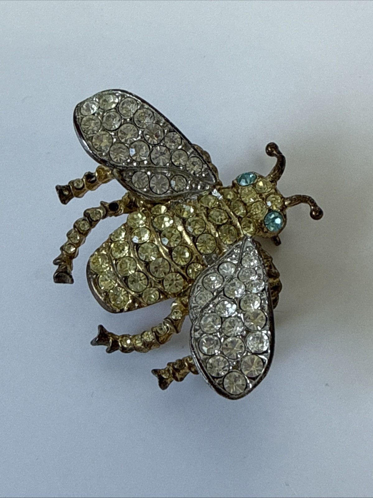 VTG Signed KJL Kenneth Jay Lane Rhinestone Bumble Bee brooch SEE PICTURES