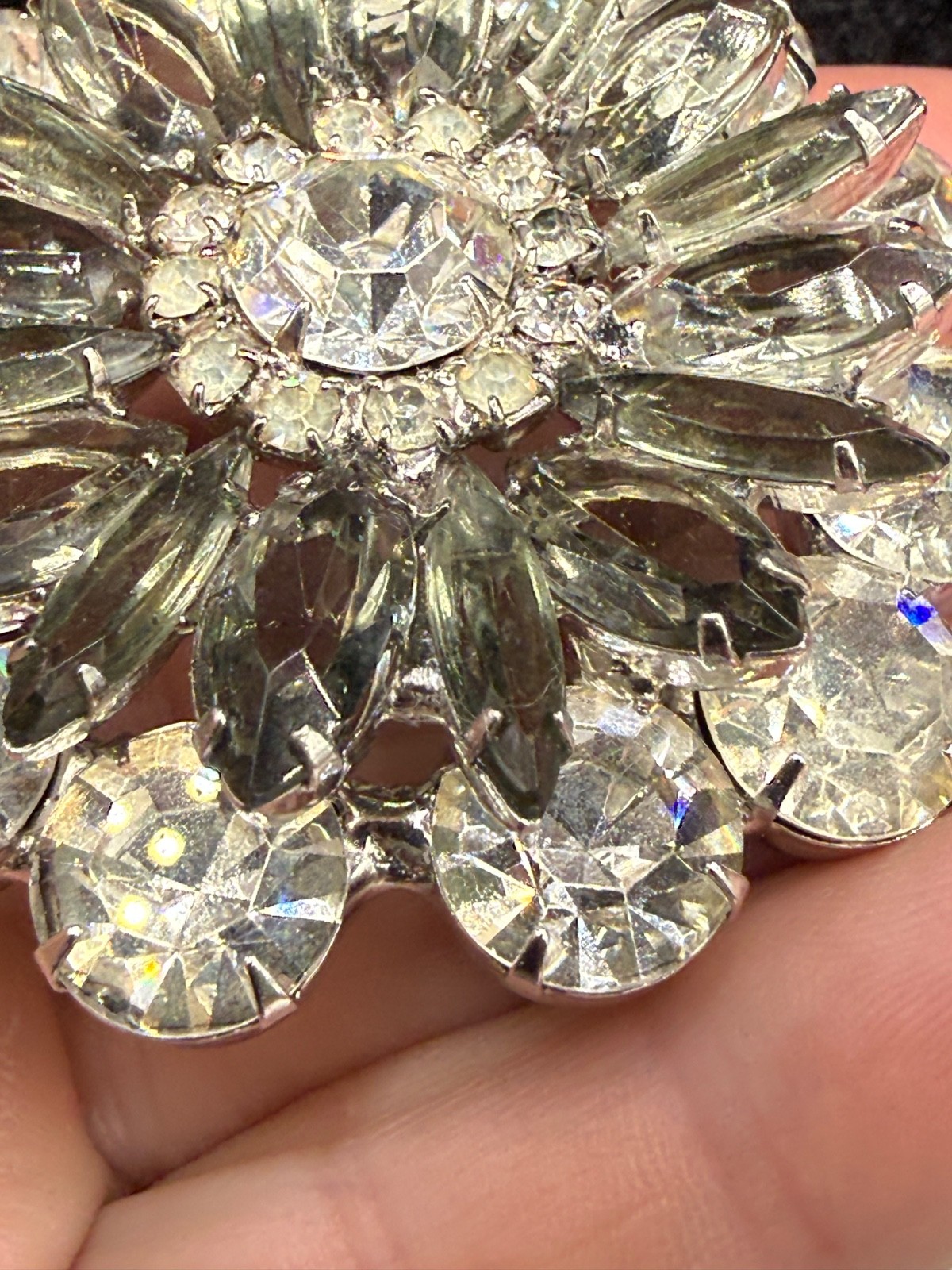 Vintage Verified Juliana Rhinestone Brooch Immaculate Sparkle Smokey #1827
