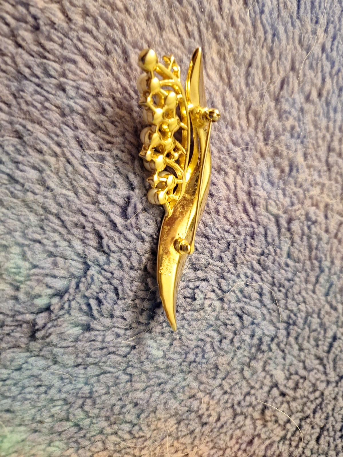 Vintage Crown Trifari Lily of the Valley Gold Tone Brooch Pin Pearls Crystals.