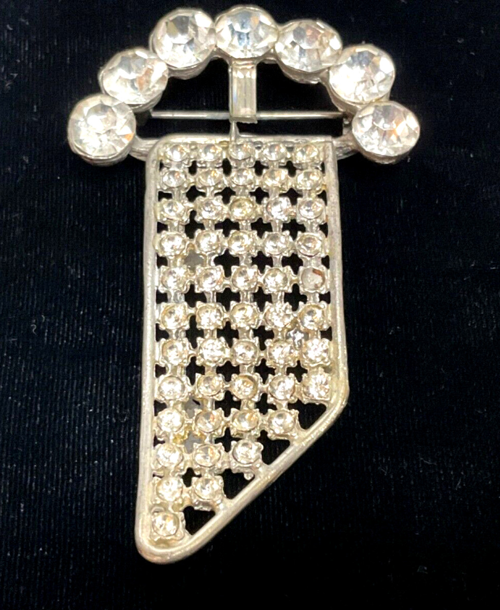 Brooch Interesting Design Faceted Crystal Rhinestones Silvertone Vintage