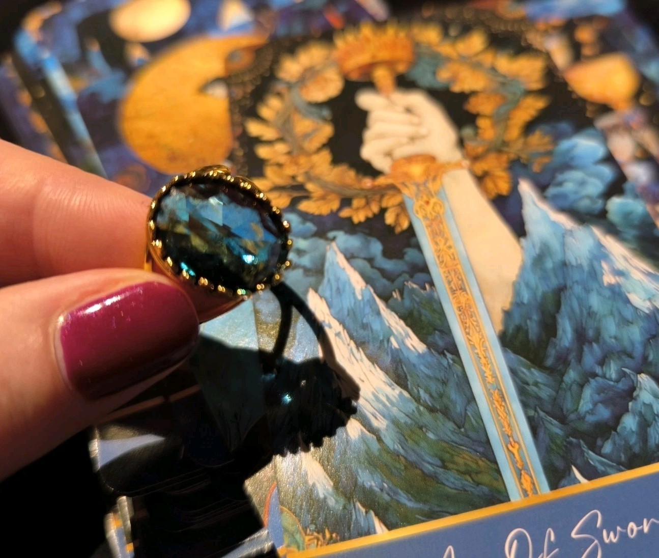 Lovely ring with blue cabochon