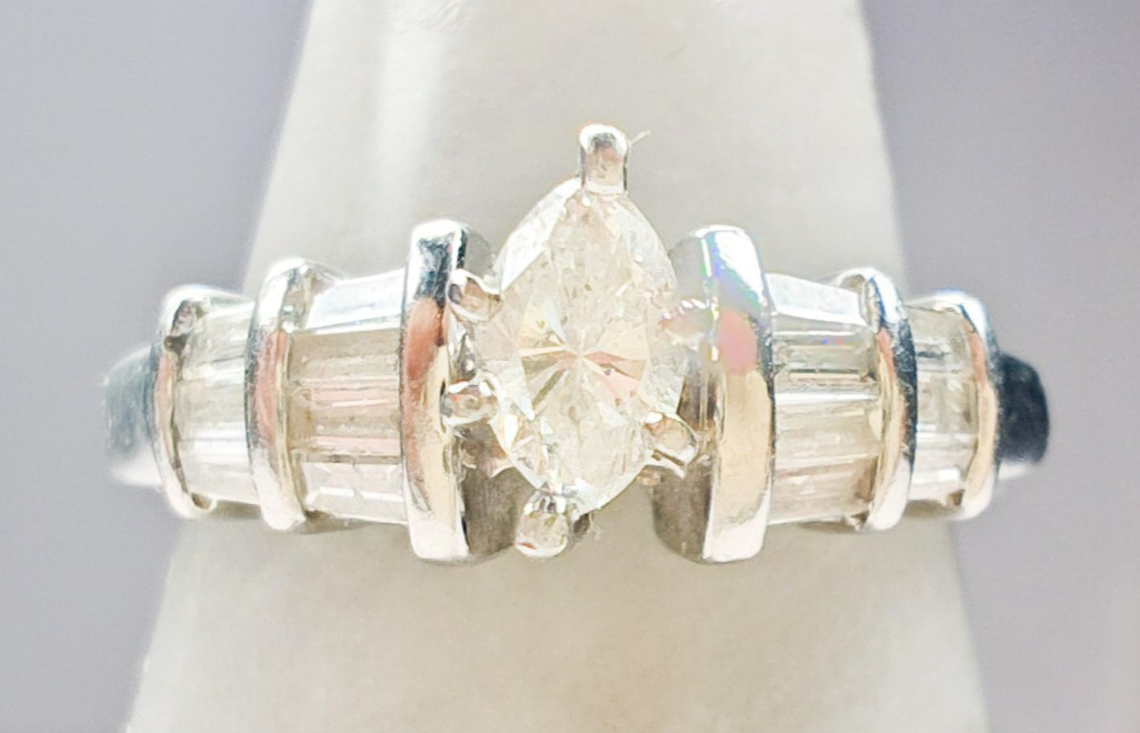 14K White Gold .69ct Marquise & Baguette Natural Diamond Ring Size 6 5g Vintage
