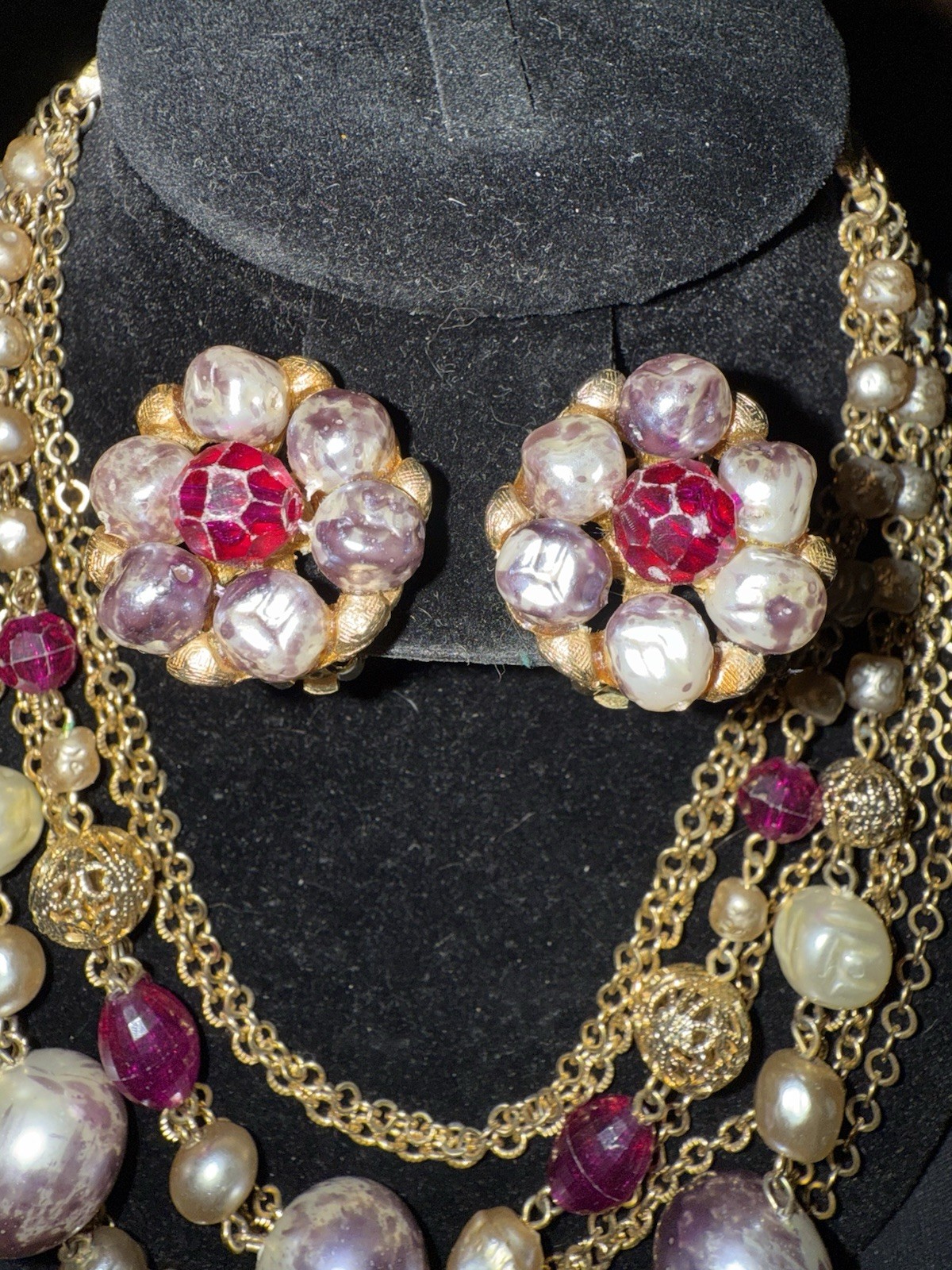 Vintage Gold Toned Necklace And Earrings w/ Purple Stones, Lilac Beads & Pearls