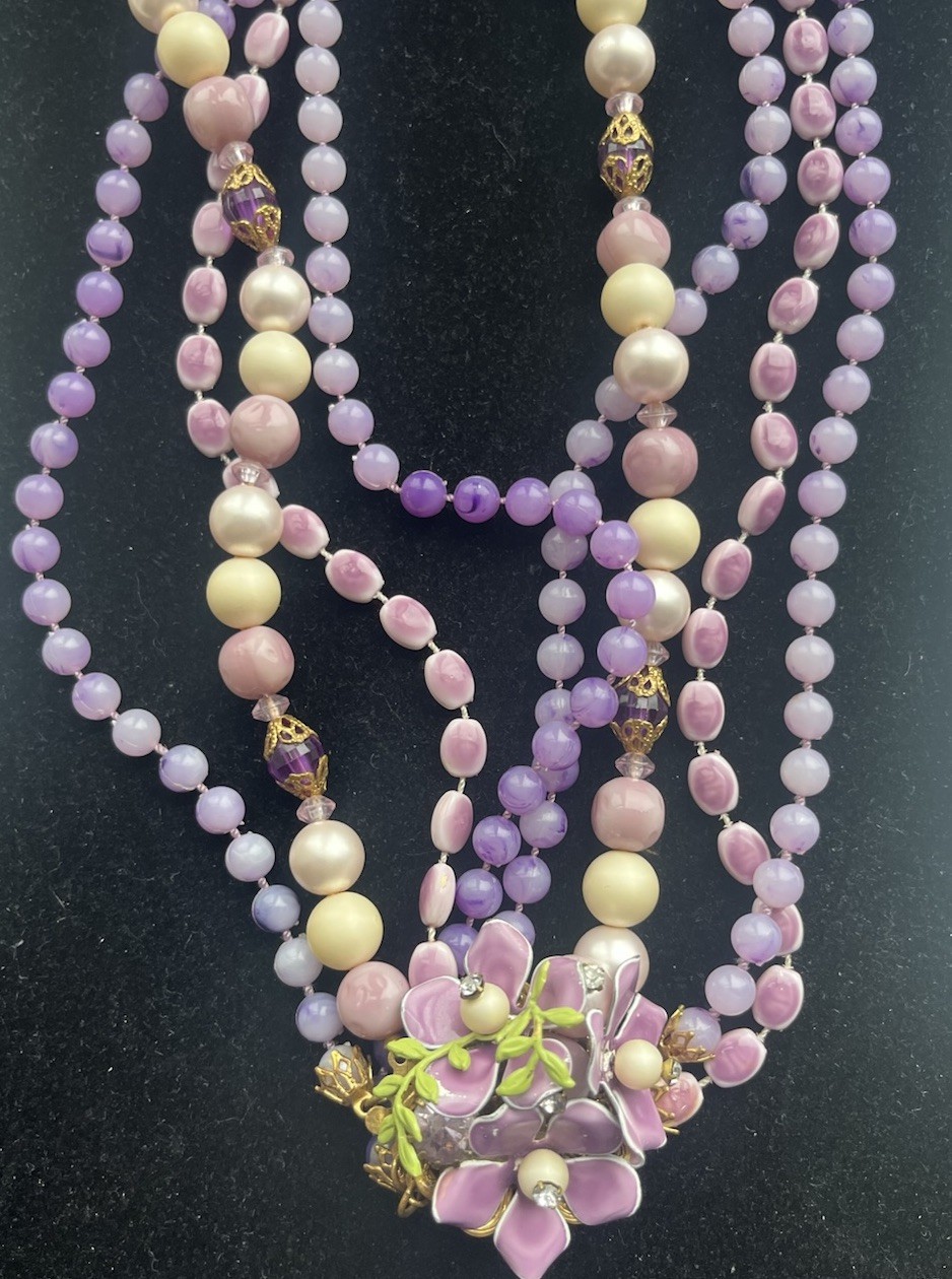 Vintage 1950’s Purple, Lavender Faux Pearl , Resin Enamel Flower Motif Necklace