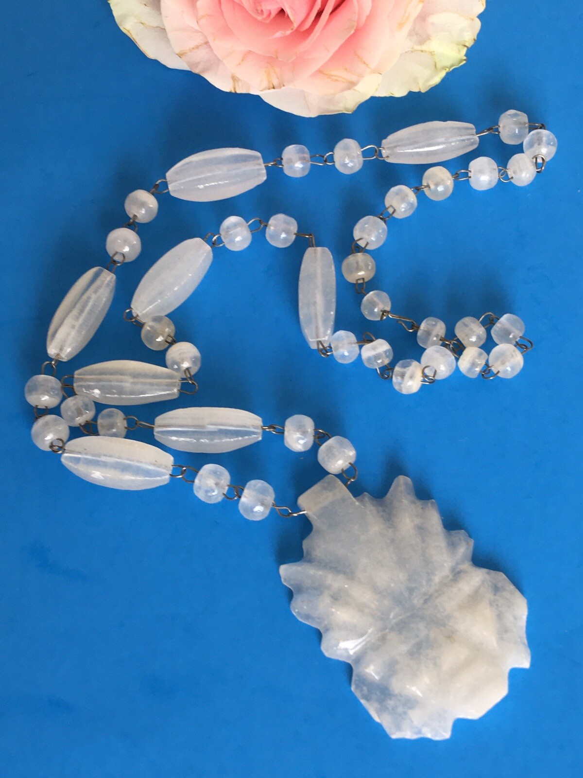 Vintage WHITE BLEACHED MEXICAN ONIX Carved NECKLACE Beaded TRIBAL Slip On 24″