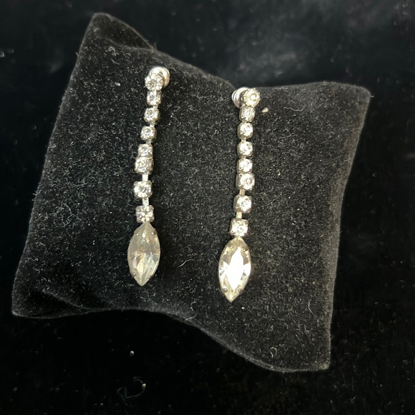 Vintage 80s drop earrings dangle rhinestones formal