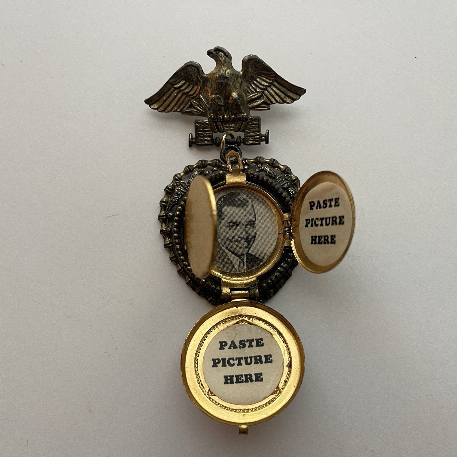 Locket Eagle Military Four Photo Brooch Pin Folding Military Themed Vintage