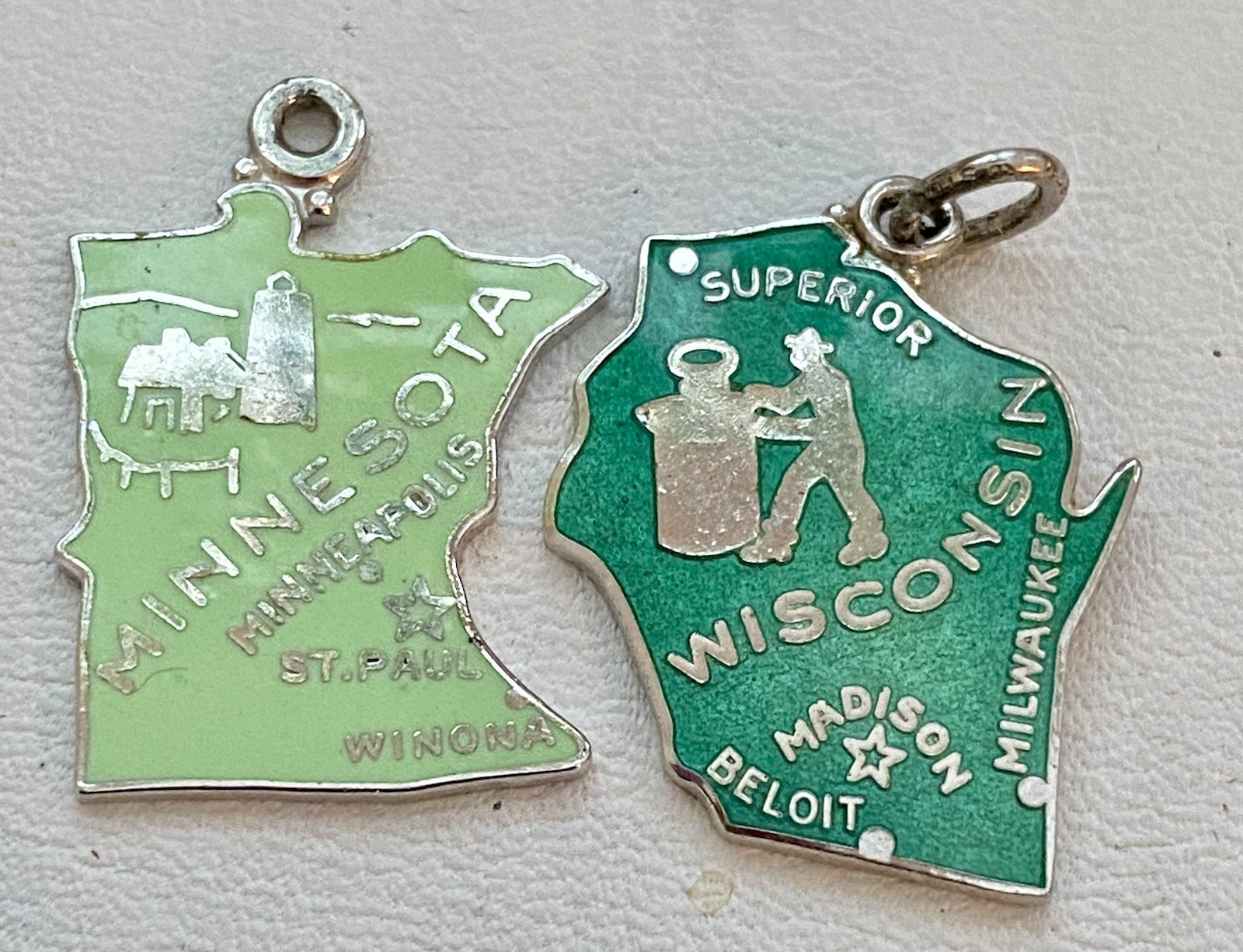 Vintage WELLS Sterling Silver Cloisonné Enamel USA State MOTTO Map Charms