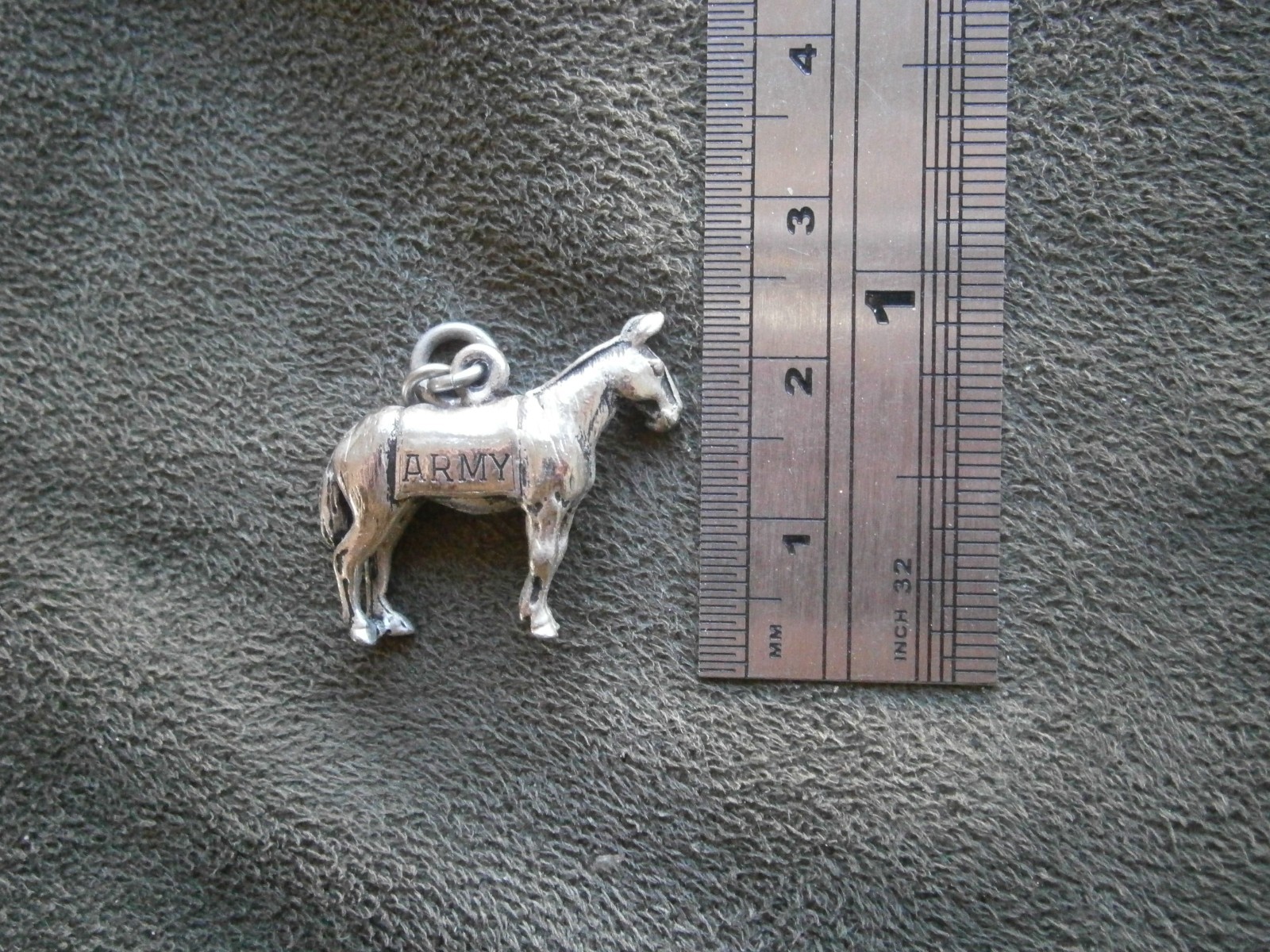 Crest Craft US Army Mule West Point Mascot Vintage Silvertone Charm Pendant 4.4g