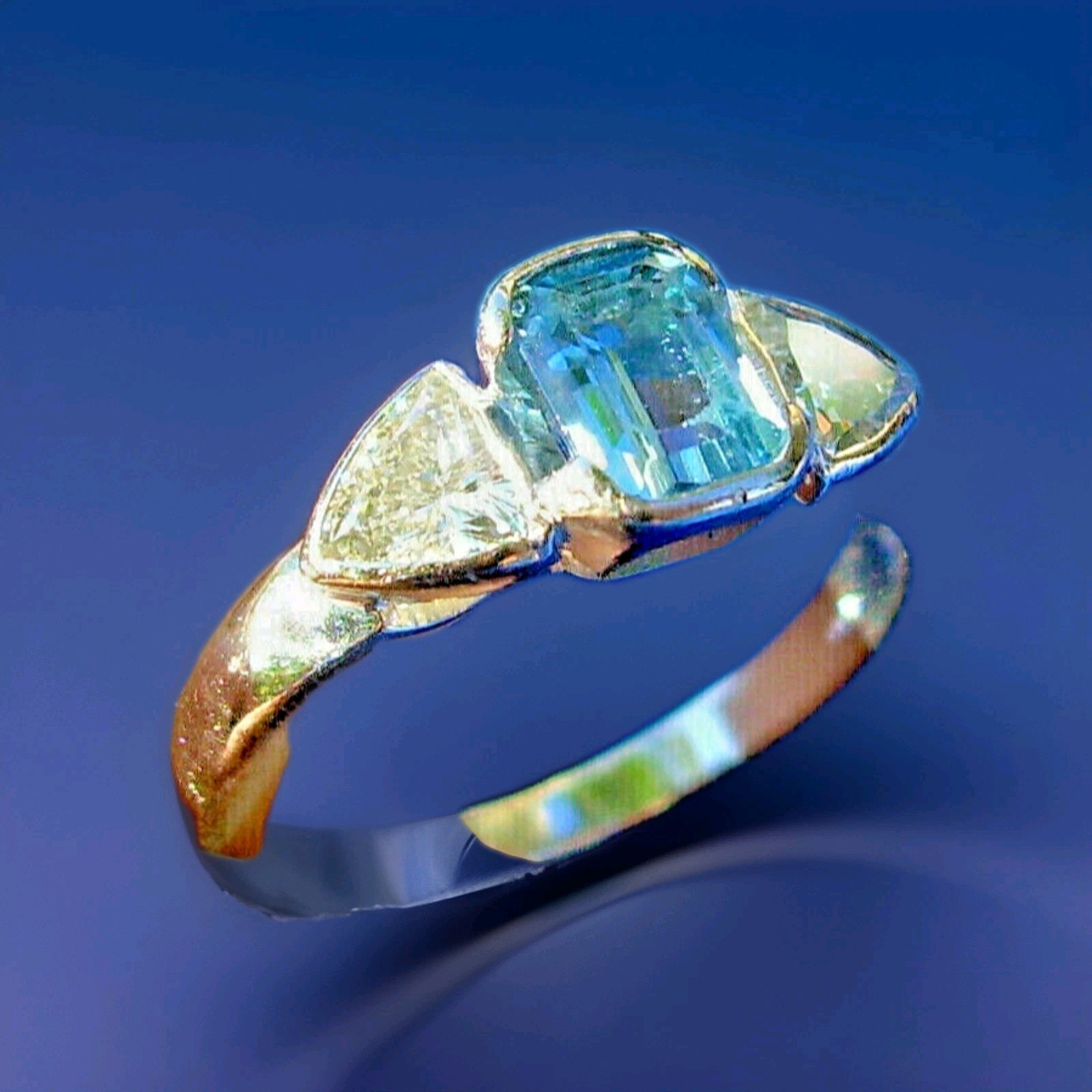 Original EARTH MINED AQUAMARINE DIAMOND Engagement Ring SOLID 18k GOLD Solitaire