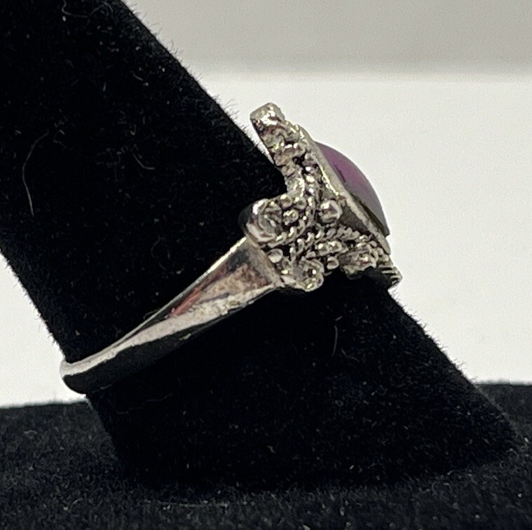 Vintage Silver Tone Ring With Purple Gem Stone Size 6.75 Marked India