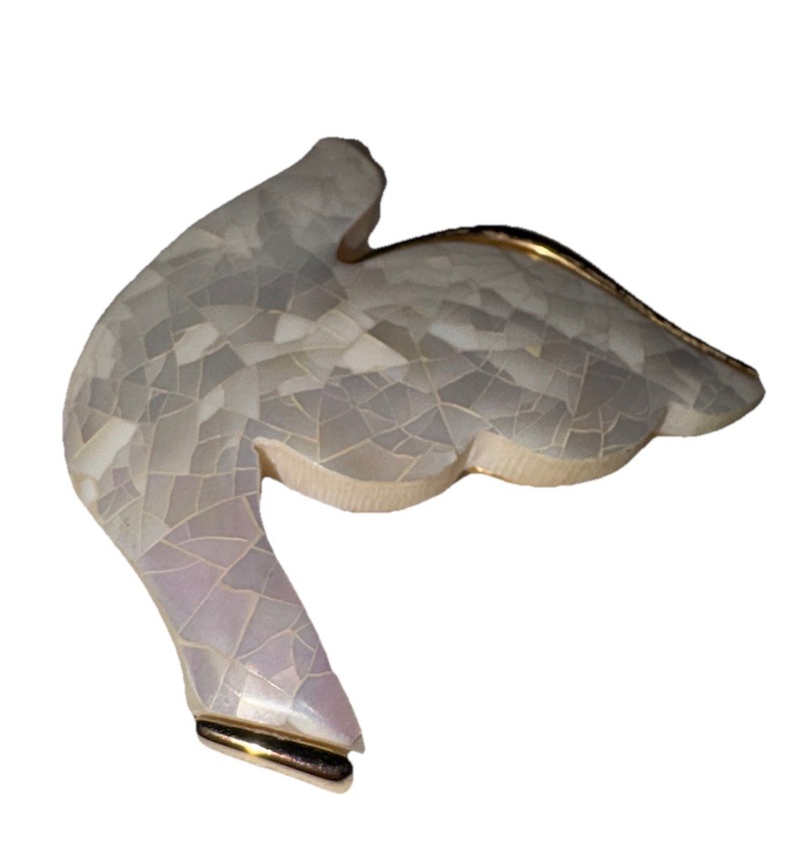 Vintage Mother Of Pearl Dove Brooch/Pin – Liz Claiborne
