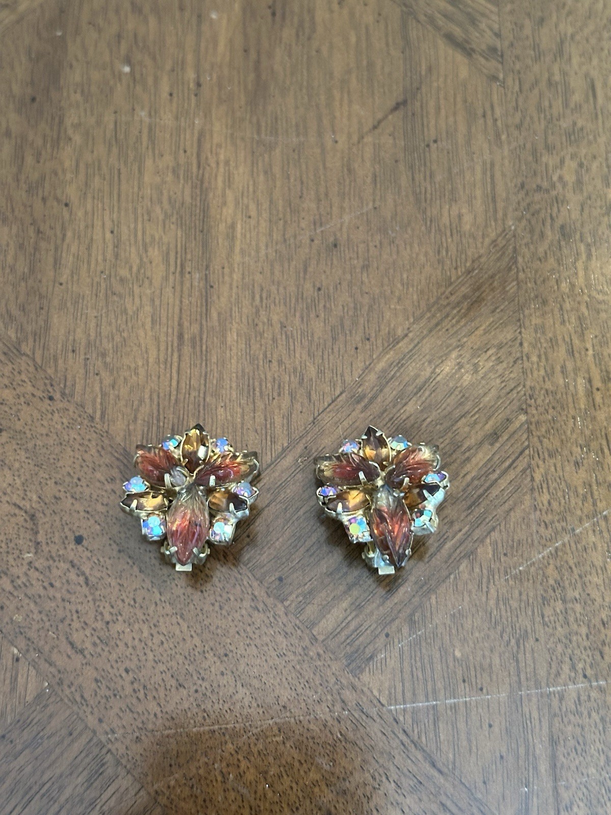 Vintage Juliana? Fall Brown Aurora Borealis Rhinestone Earrings Gold Tone Nice!