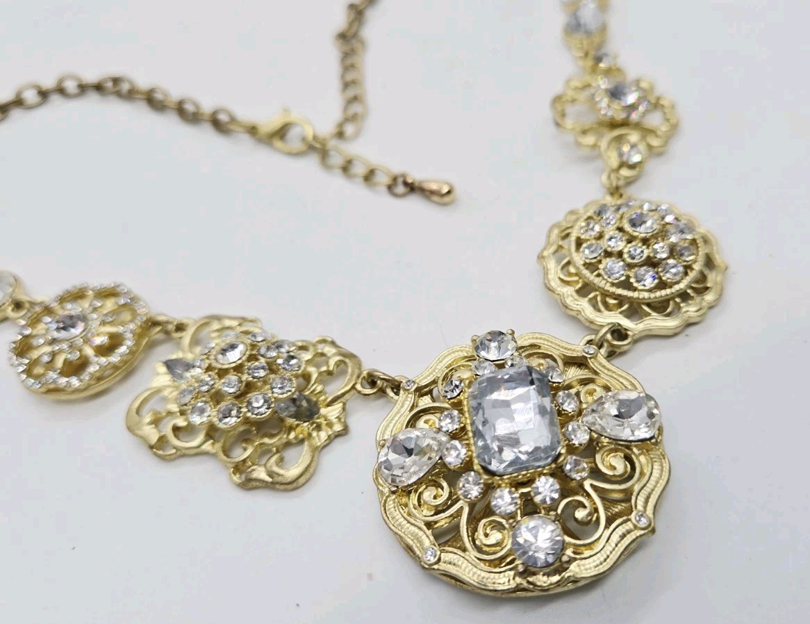 Flower Crystal Rhinestone Necklace Gold tone Couture Wedding Prom Pageant 21 in