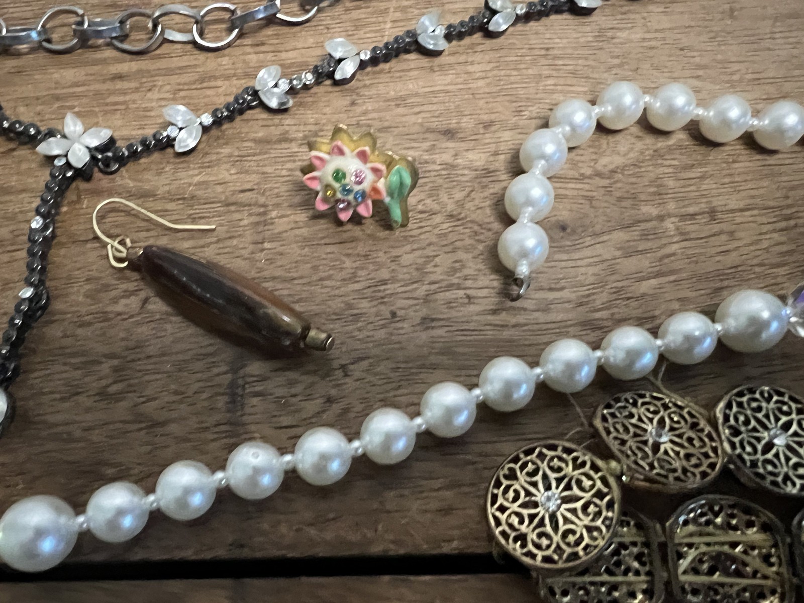 1 lb 3 oz Vintage Costume Jewelry Lot