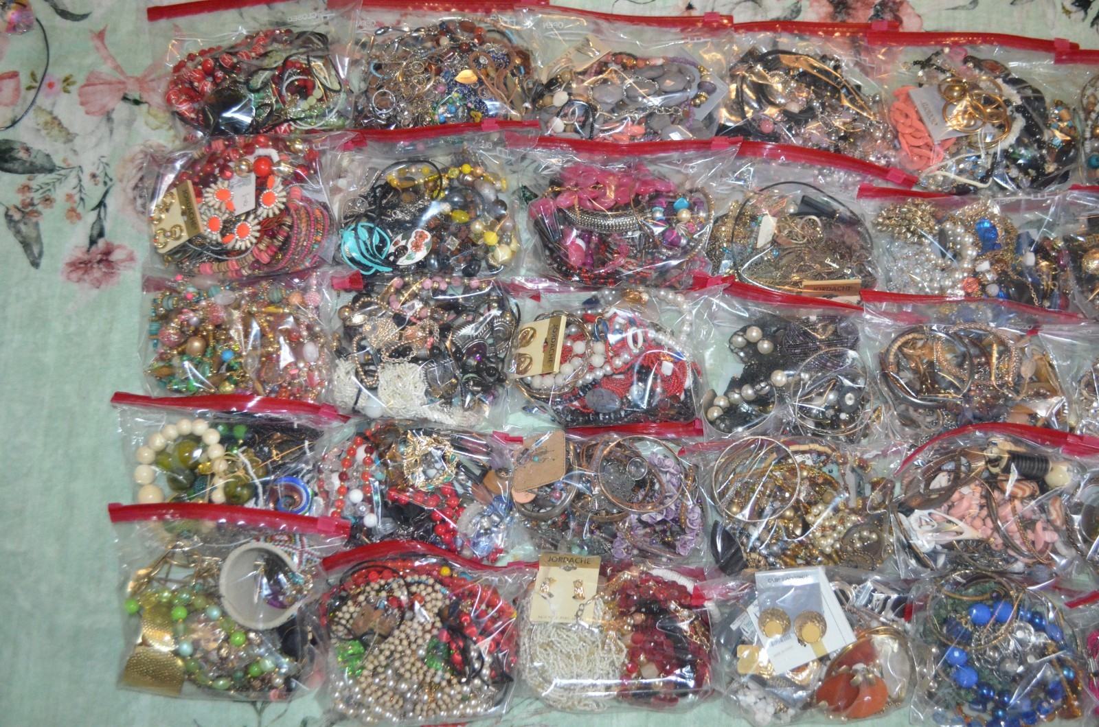 Jewelry Lot ​1 LB Vintage to Modern Costume Estate Mix Wearable Pieces