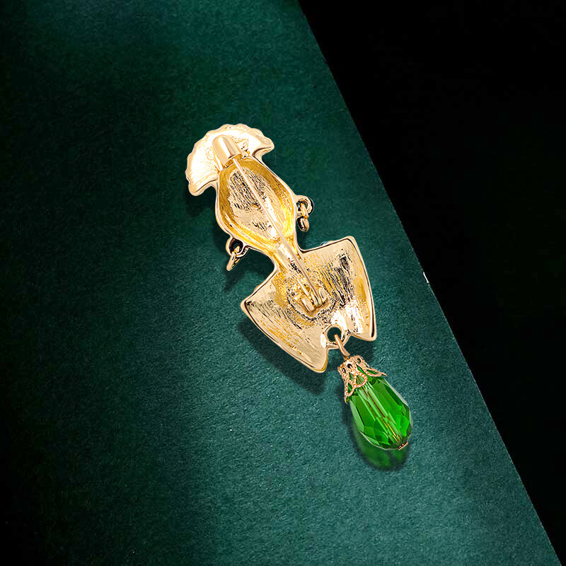 Fashion Exquisite Enamel Brooches Pearl Crystal Pendant Pin Jewelry Accessories