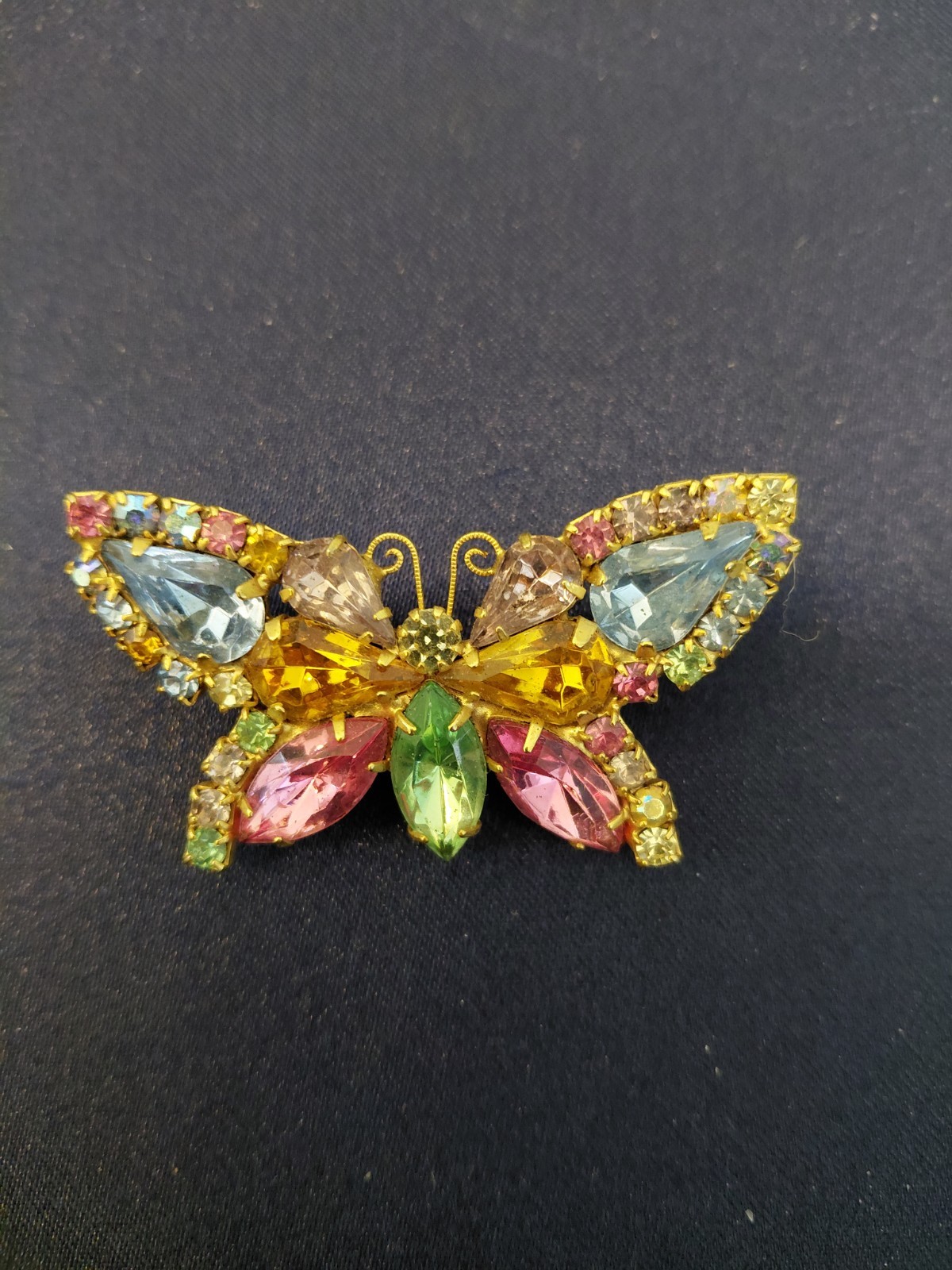 Vintage Multicolor Rhinestone Butterfly Figural Brooch Gold Tone Pin 2 1/8″