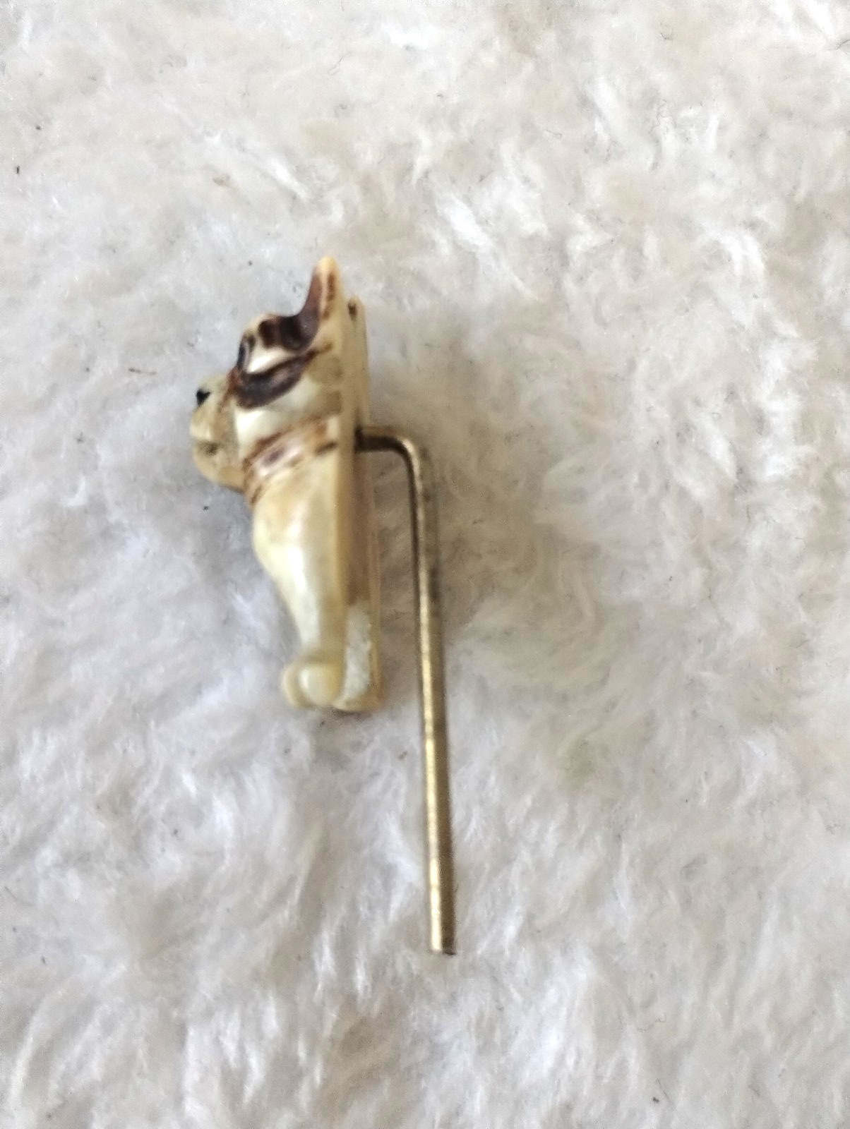 Vintage Bulldog Dog Figural Stick Pin Hat Pin Lapel Pin Carved Ivory Look