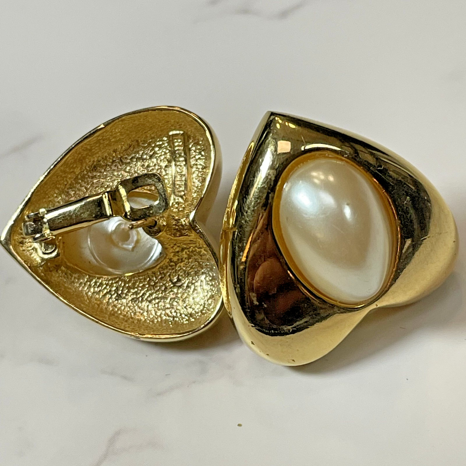 Vintage Richeleau Gold Tone Setting & Cabochon Faux Pearl Clip on Earrings