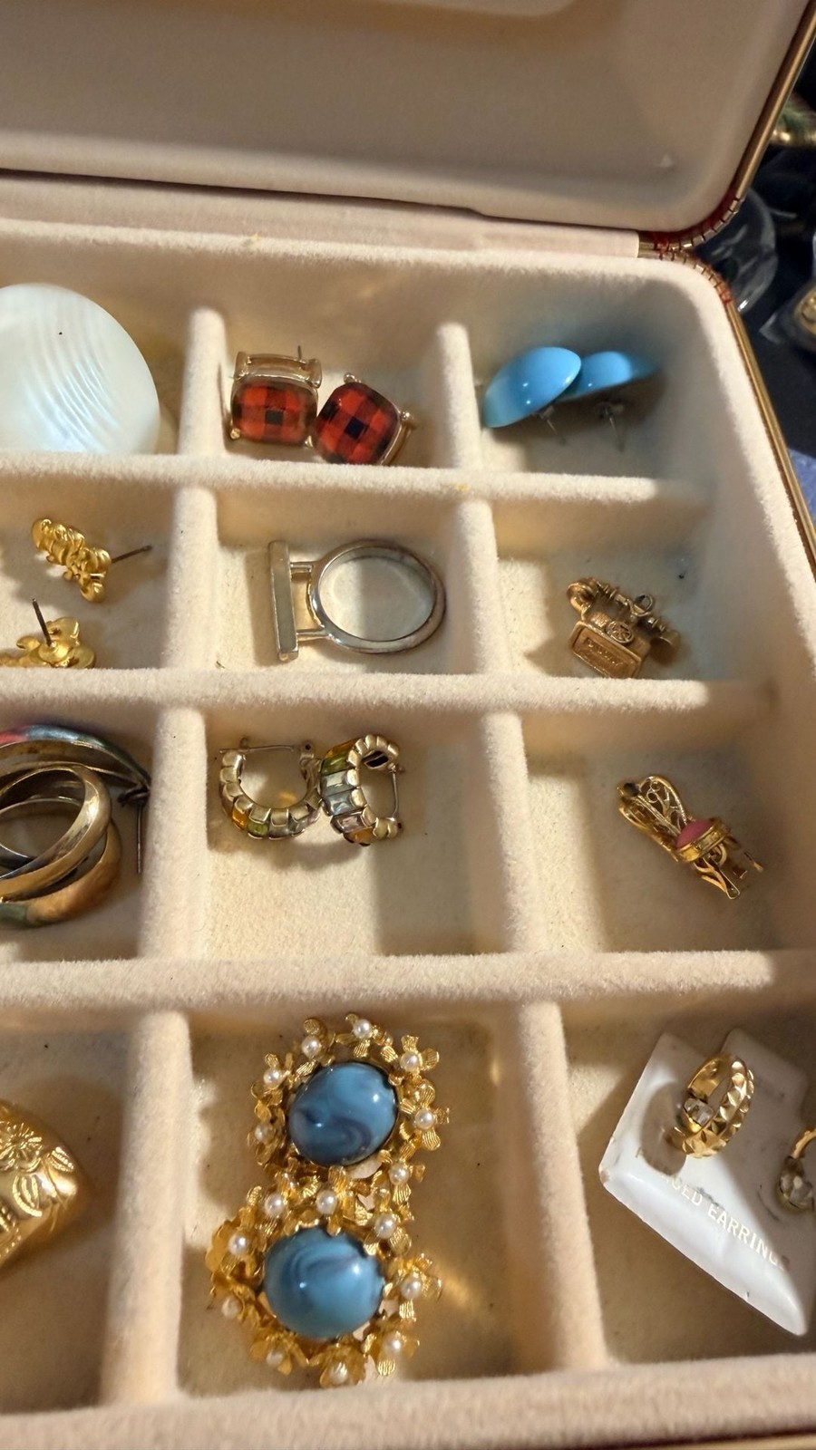 Vintage Costume Jewelry Mixex Collection W/ Box