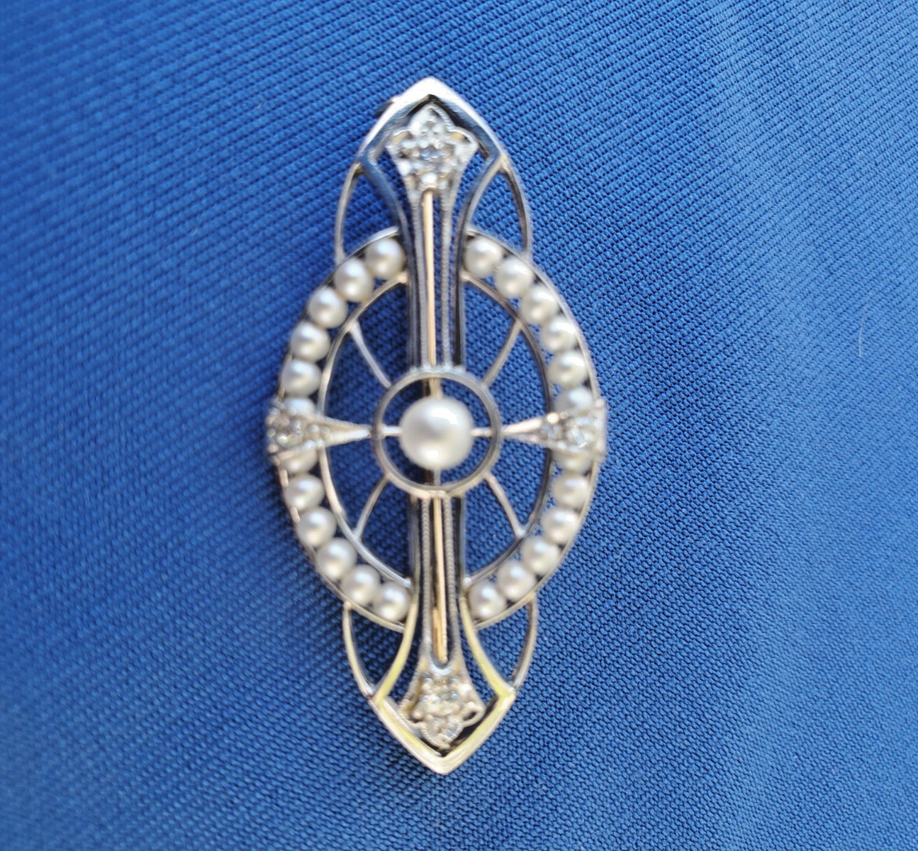 Original EARTH MINED DIAMOND Deco Brooch Gatsby era Vintage Pearl SOLID 14K GOLD