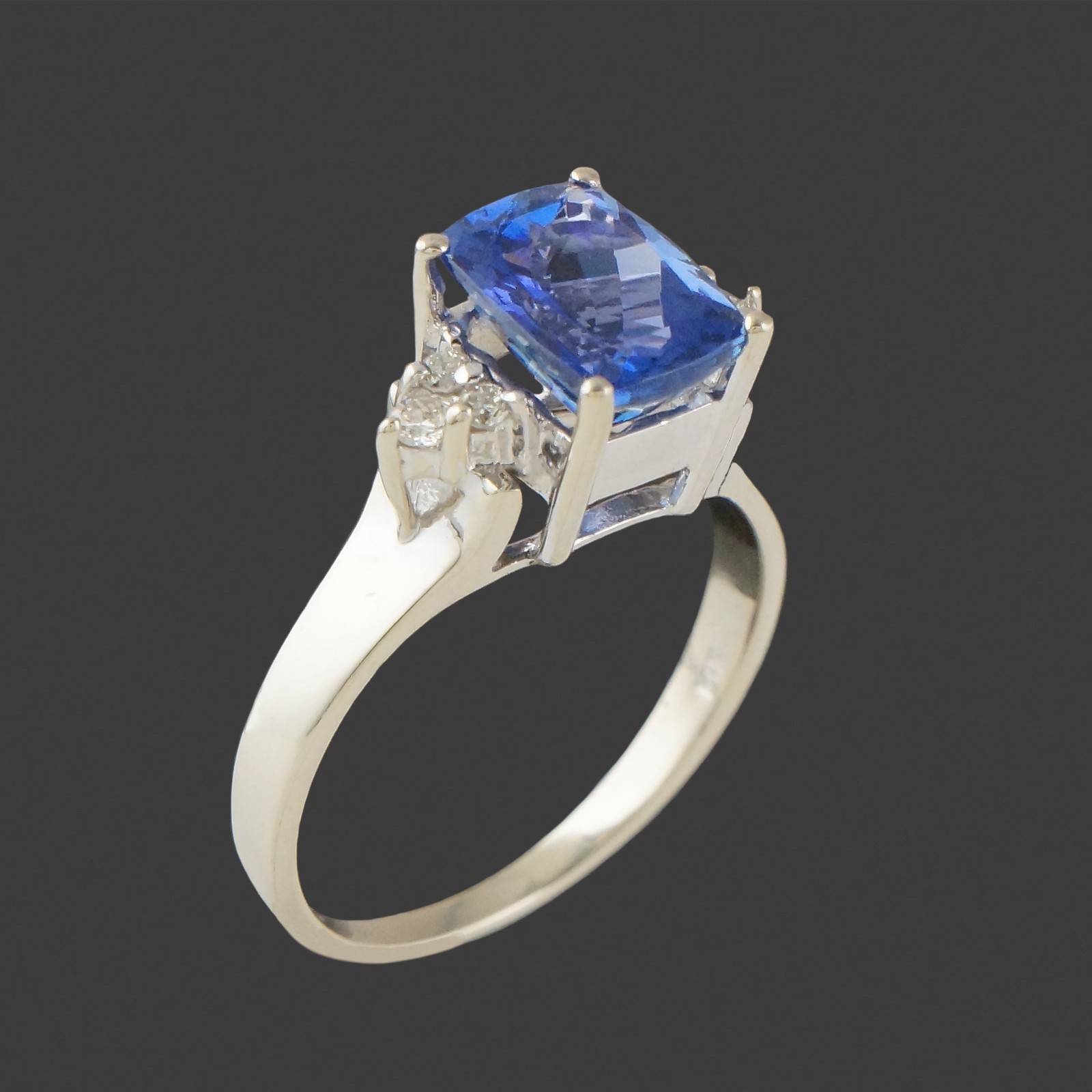 LeVian Solid 14K White Gold 2.75 Ct Tanzanite & Diamond Wedding Anniversary Ring