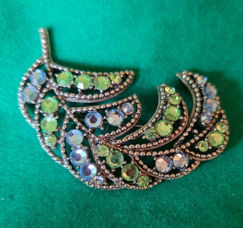 Vintage WEISS RHINESTONE BROOCH pale blue & light green Rhinestone Feather Pin