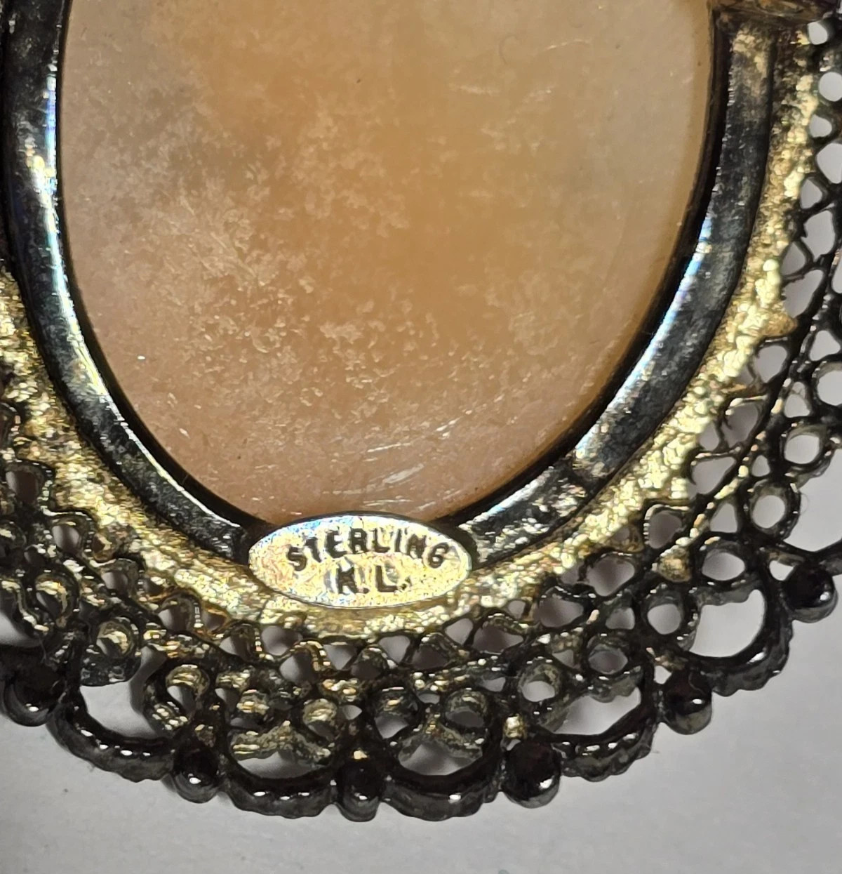 Vintage KL Sterling Gold Vermeil Shell Cameo Brooch Pin Pendant 1.5”