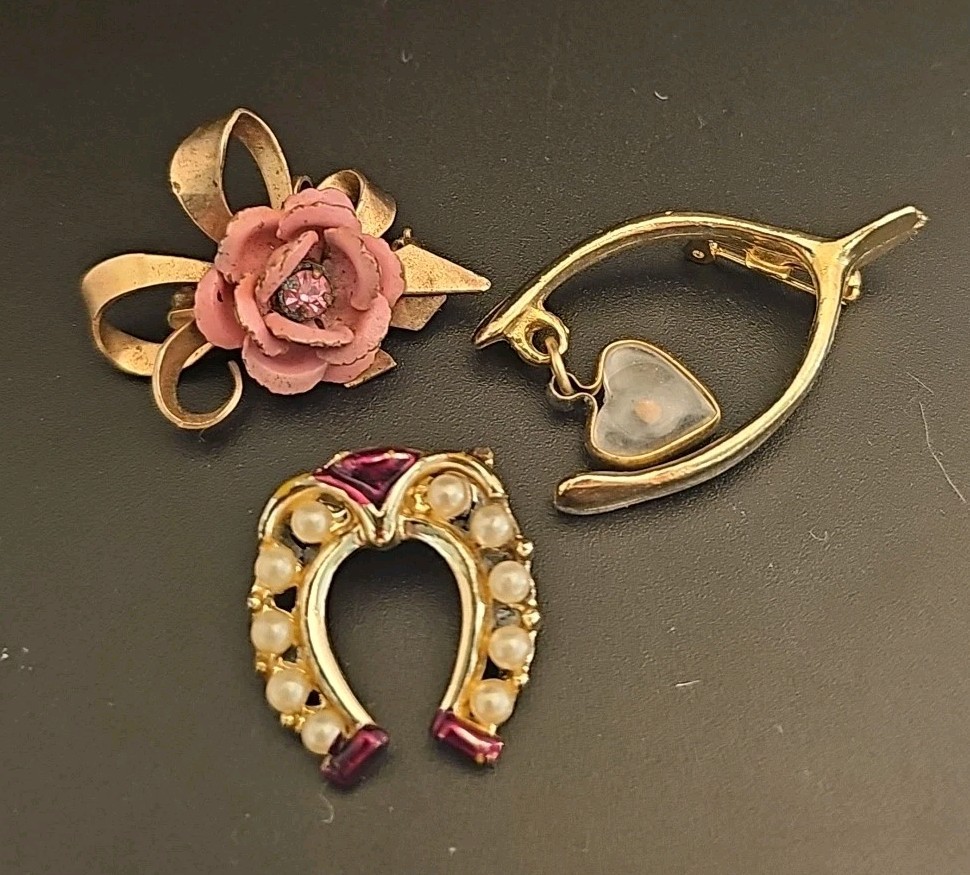 Vintage LOT 3 Broochs Pins Love Luck Beauty Mustard Seed