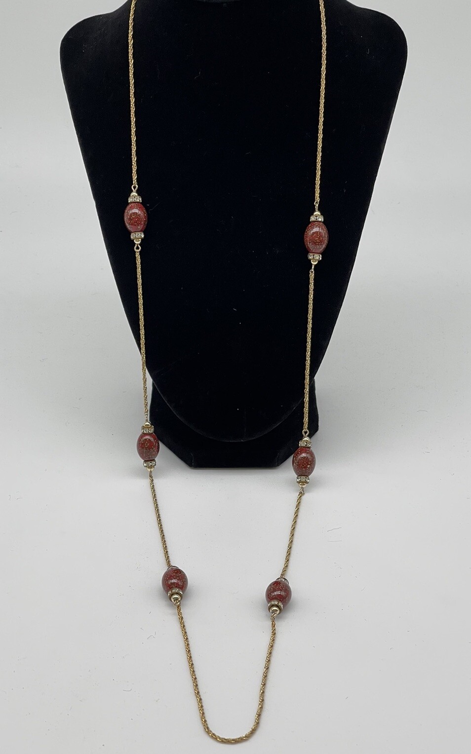 VINTAGE HENKEL GROSSE GERMANY LONG GOLD TONE NECKLACE RED BEAD CRYSTAL 38” 1970’