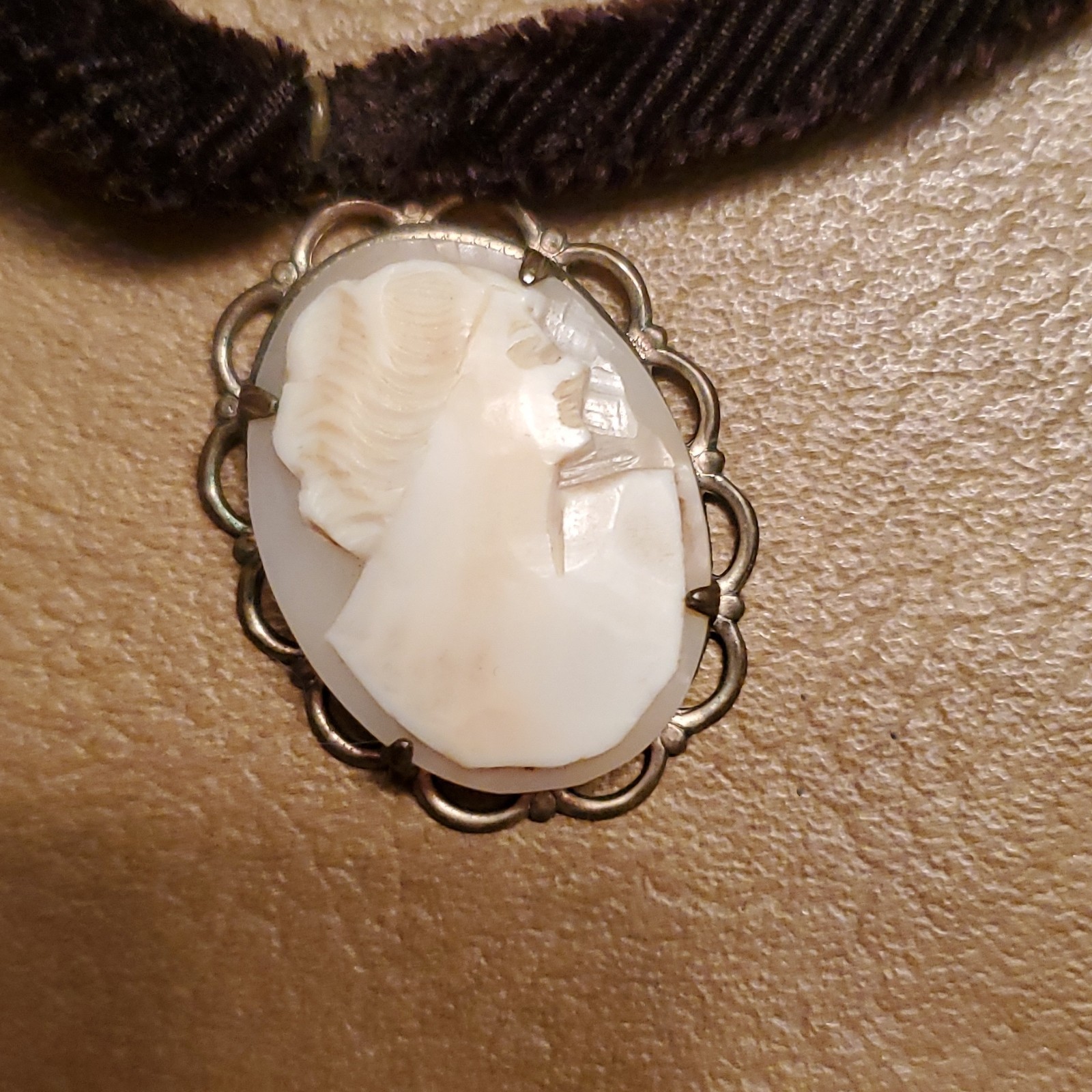 Vintage Cameo Pendant Black Velvet Choker Length Necklace Adjustable