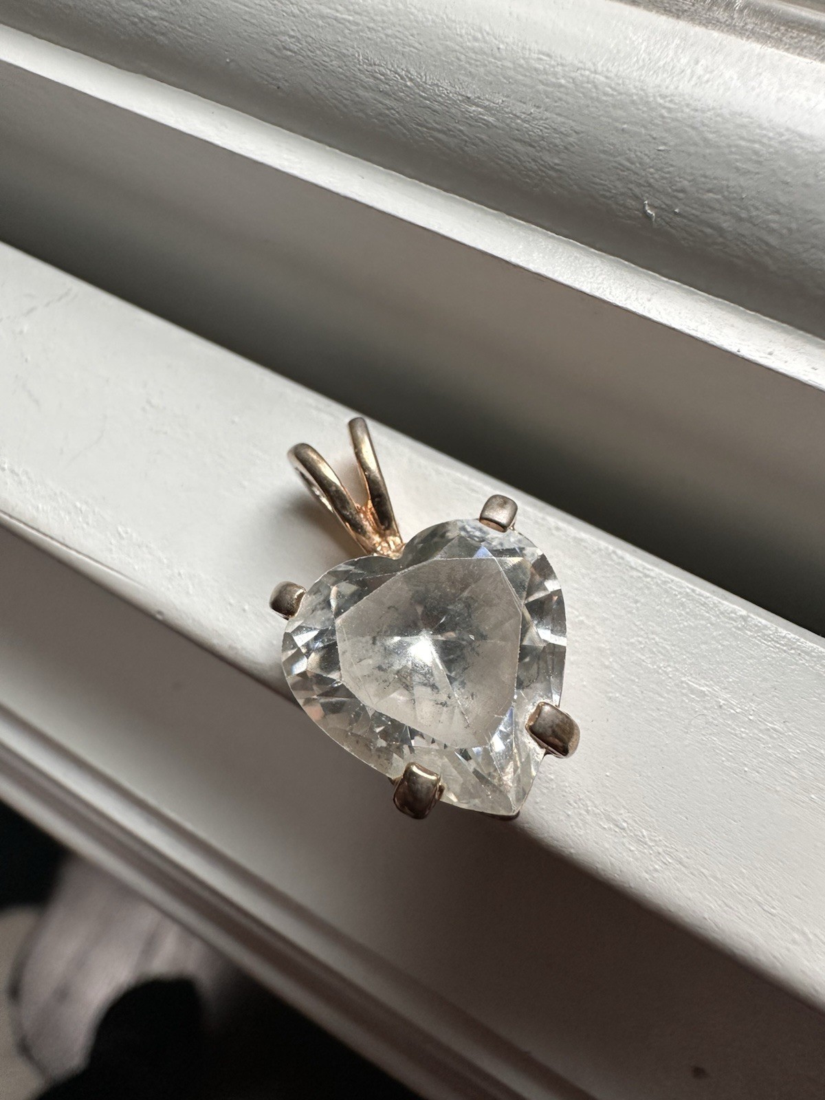 Large Heart Cut Clear Crystal Pendant w/ 17” Gold Tone Chain Vintage Style