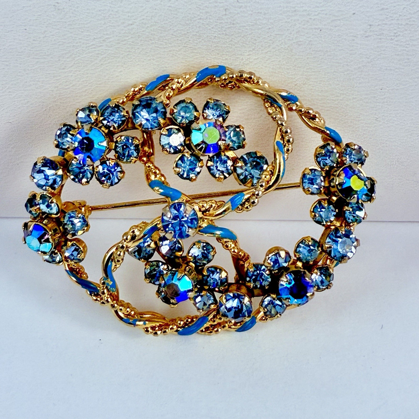 VTG KRAMER Blue & Purple AB Rhinestone Enameled Gold Tone Brooch & Clip Earrings