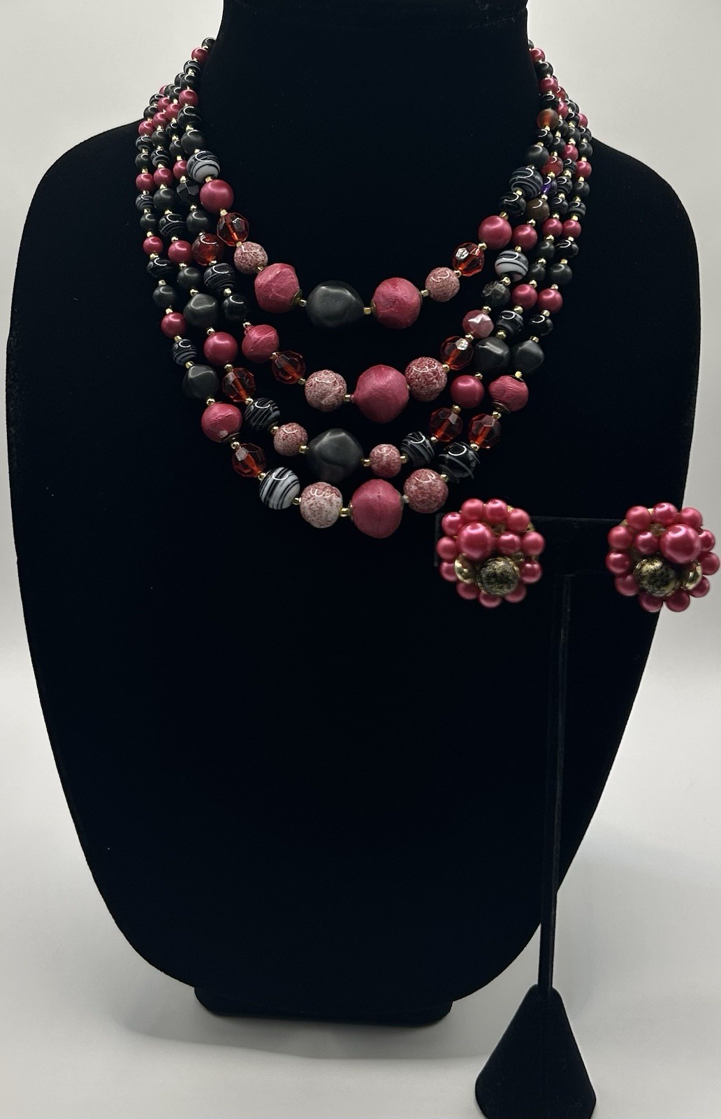 Vtg Signed Japan Beaded Necklace/clip on earring Set