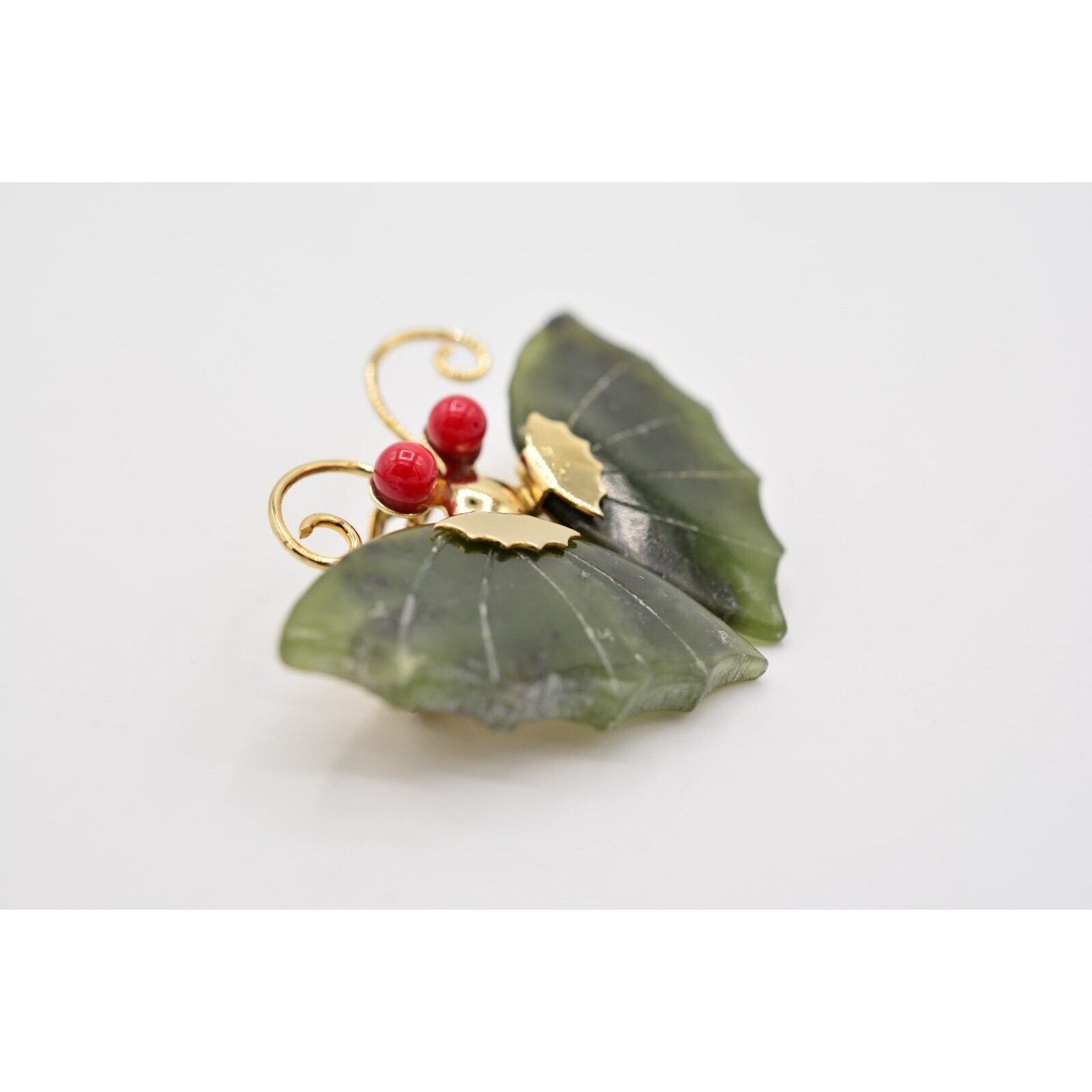 Vintage Butterfly Pin Brooch Green Cabochon Faux Jade Gold Tone 1970s BinAQ