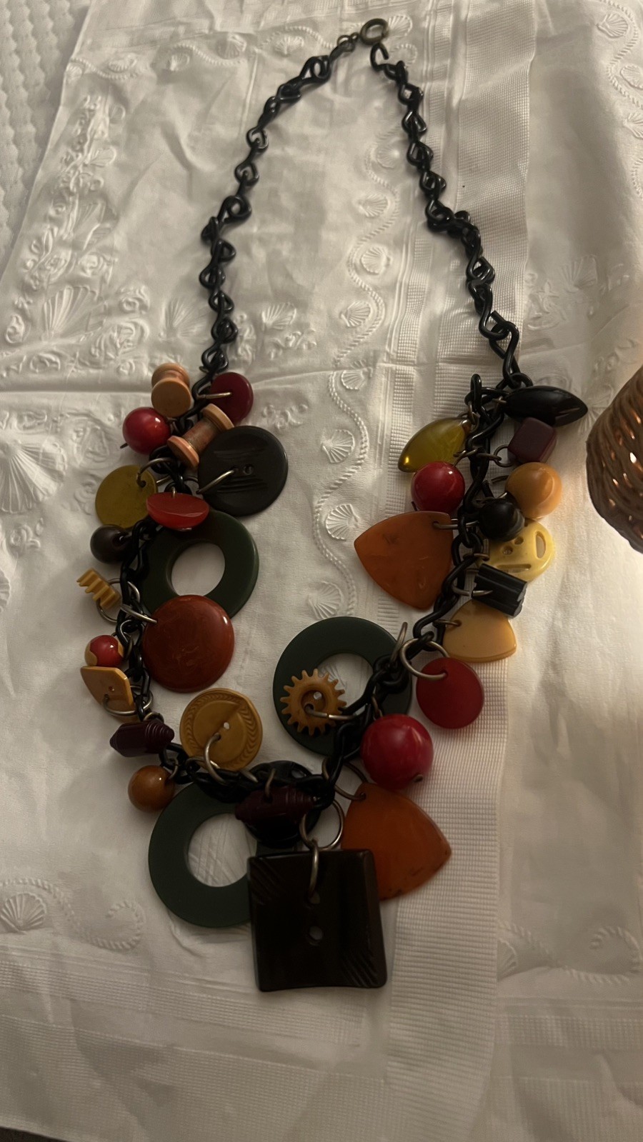Vintage Unique Bakelite&Lucite Charm Statement Necklace buttons/beads shapecharm