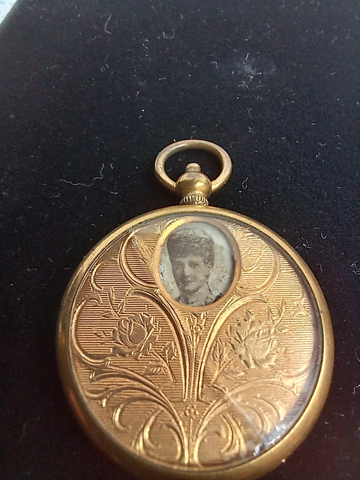 Early Gold Filled Unusual Mechanical Miniature Royalty Photos Locket Pendant