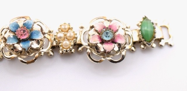 Vintage 3D Enamel Flower Rhinestone Panel Bracelet Bookchain