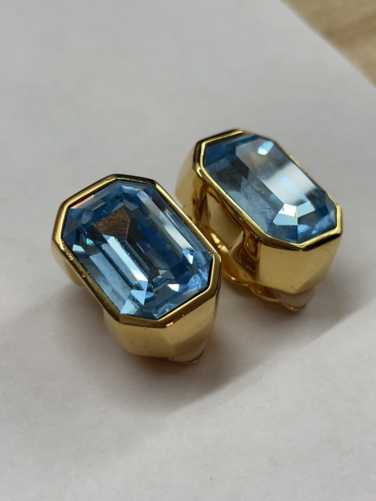 Vintage Joan Rivers Earrings Blue Rhinestone CLIP ON Gold Tone Cocktail Ornate