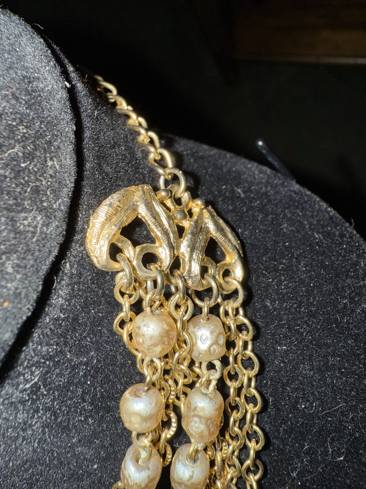 Vintage Gold Toned Necklace And Earrings w/ Purple Stones, Lilac Beads & Pearls